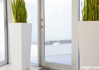 濡れた女に触れる汚いポルノスター熟女