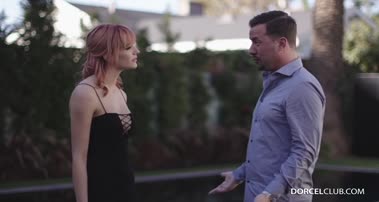 素晴らしいバイセクシュアル ポルノビデオテープ