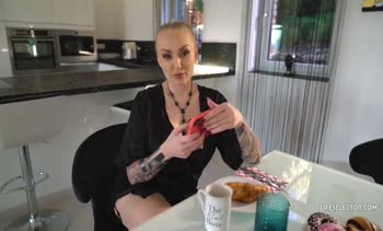 井上綾子 動画 谷ナオミ 動画