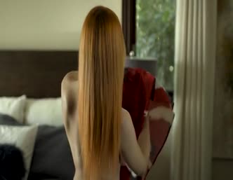 新人スインガー |裸の女の子が男に犯される