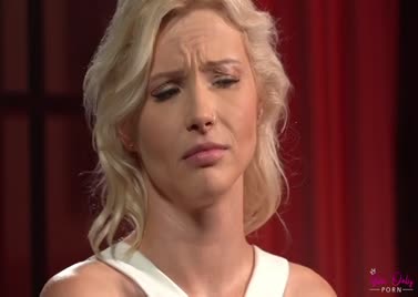 エスペランサ・ゴメスとの処女ビッチ素人キスビデオ